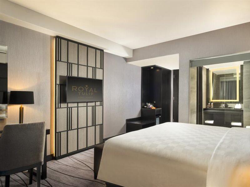 Grand Swiss-Belhotel Darmo Surabaya Exterior foto