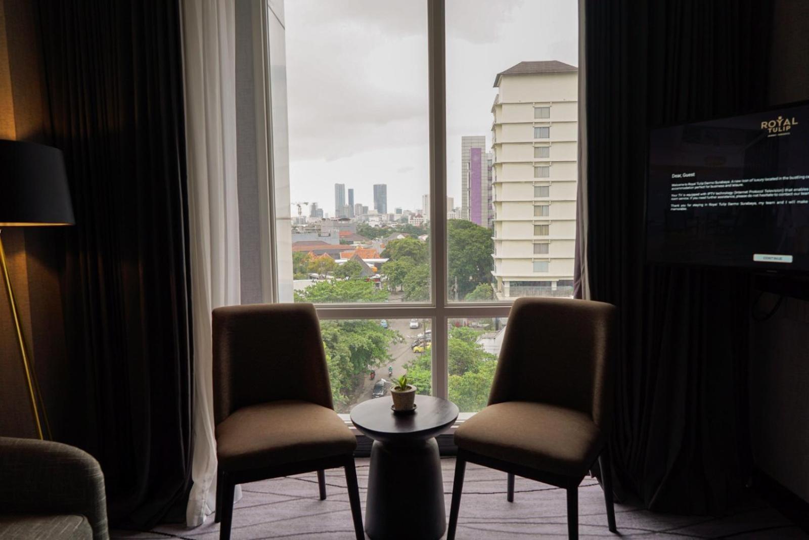 Grand Swiss-Belhotel Darmo Surabaya Exterior foto